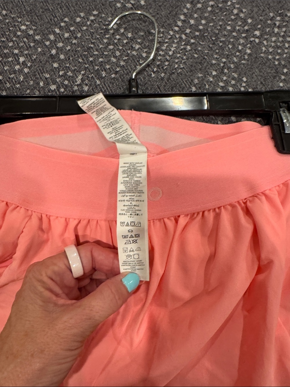 ALO Yoga Match Point Short size small-Neon Bubblegum - Picture 10 of 15